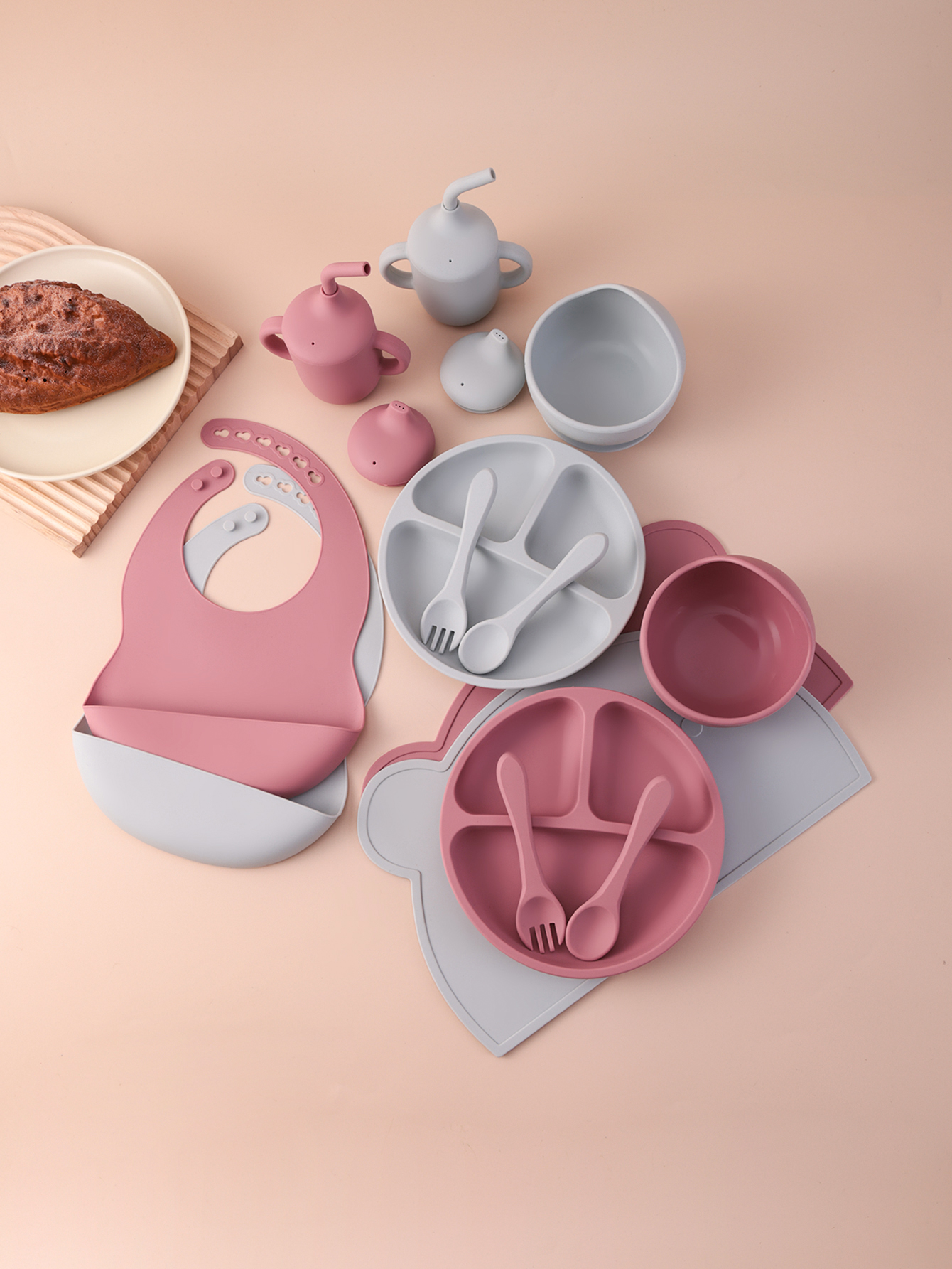 7PCS Silicone Baby Feeding Set - Self Feed Spoon recension och pris